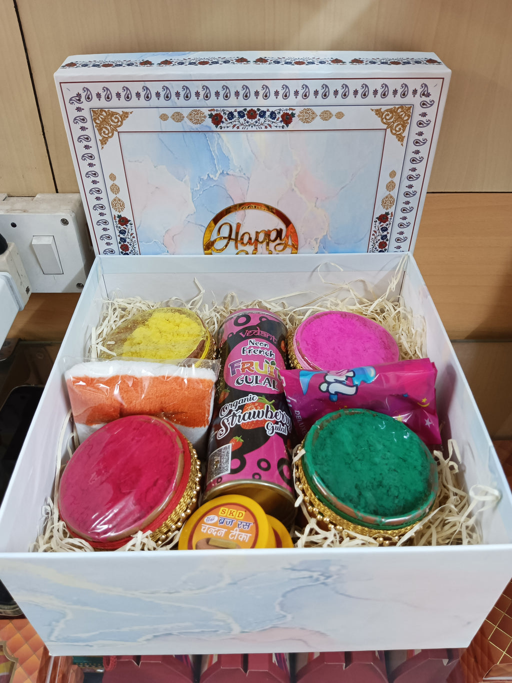 Holi Gift Hamper HLC22