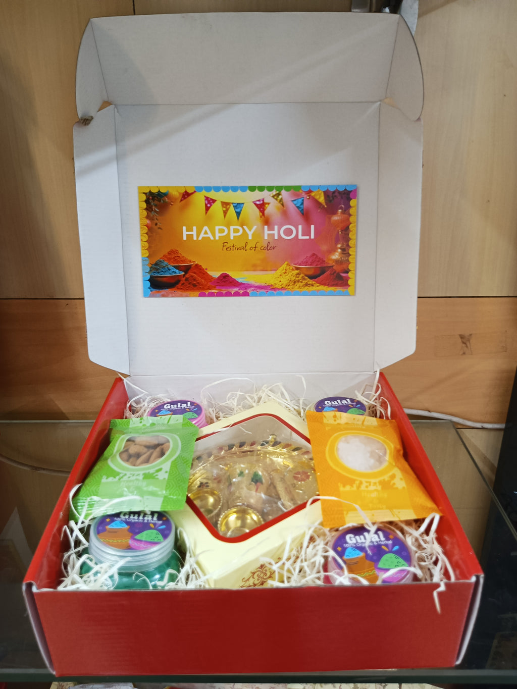 Holi Gift Hamper HLC31