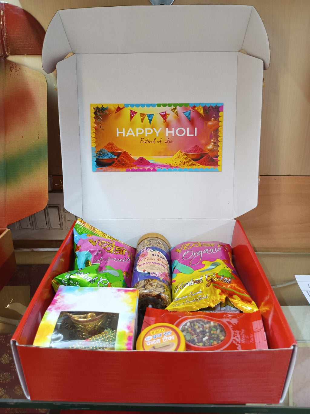 Holi Gift Hamper HLC21